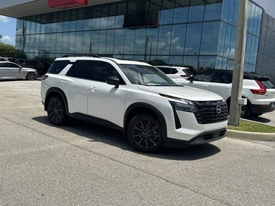 2026 Nissan Pathfinder SL