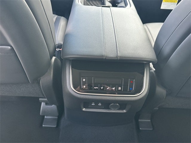 2026 Nissan Armada SV