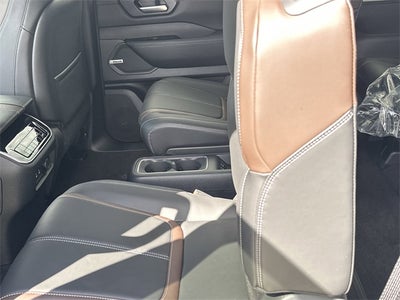 2025 Nissan Armada SL