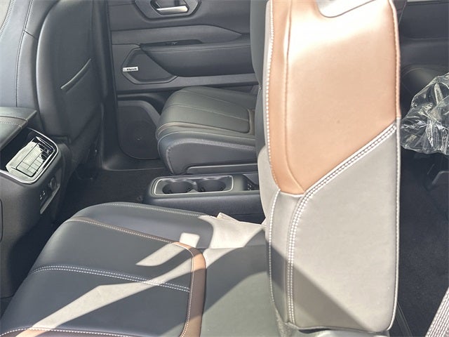 2025 Nissan Armada SL