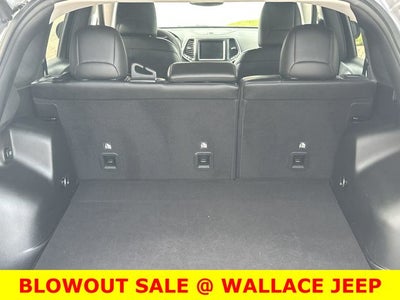 2022 Jeep Cherokee Latitude Lux