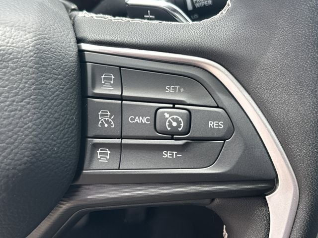 2026 Jeep Grand Cherokee Laredo X