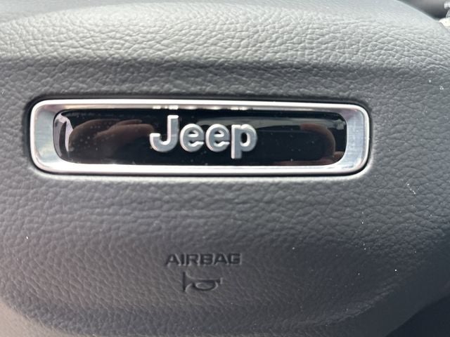 2026 Jeep Grand Cherokee Laredo X