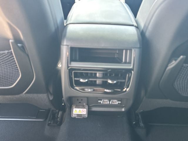 2026 Jeep Grand Cherokee Laredo X