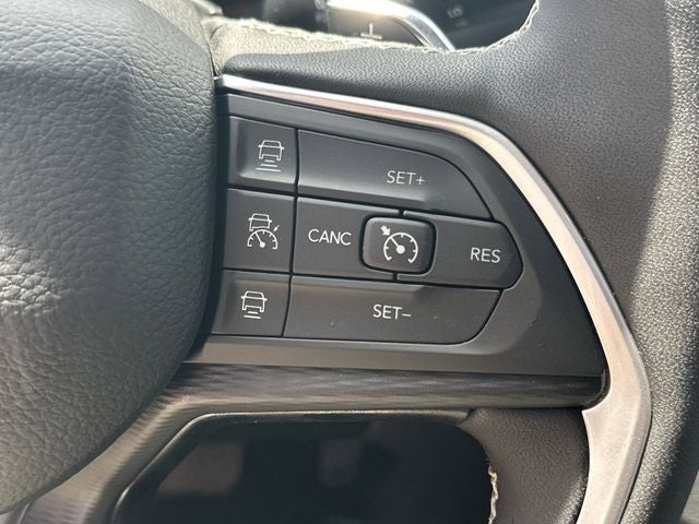 2026 Jeep Grand Cherokee Laredo X