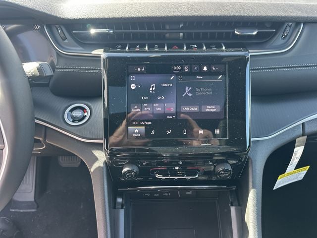 2026 Jeep Grand Cherokee Laredo X