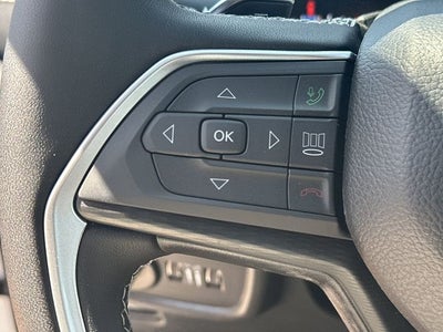 2026 Jeep Grand Cherokee Laredo