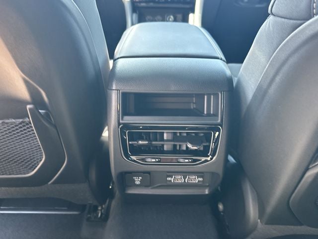2026 Jeep Grand Cherokee Laredo X