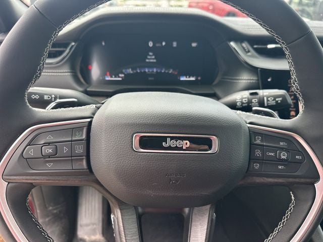 2026 Jeep Grand Cherokee Laredo Altitude