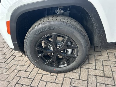 2026 Jeep Grand Cherokee Laredo