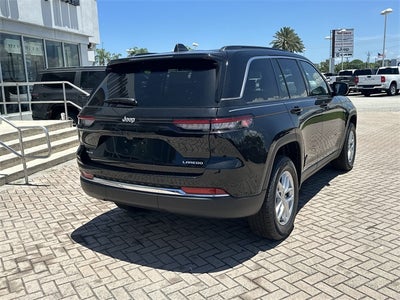 2025 Jeep Grand Cherokee Laredo