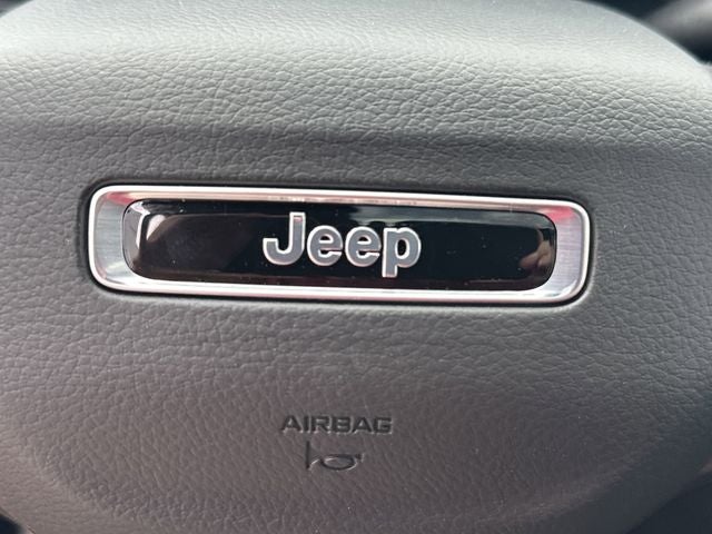 2026 Jeep Grand Cherokee Laredo X