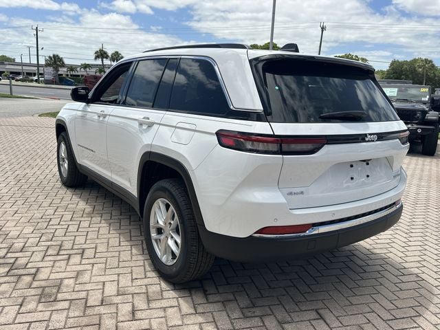 2026 Jeep Grand Cherokee Laredo