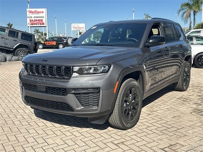 2026 Jeep Grand Cherokee Laredo