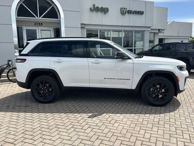2026 Jeep Grand Cherokee Laredo