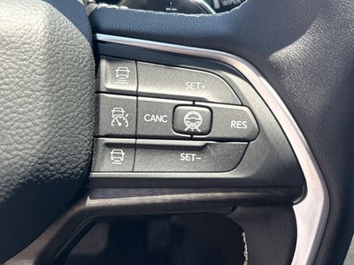 2026 Jeep Grand Cherokee Laredo