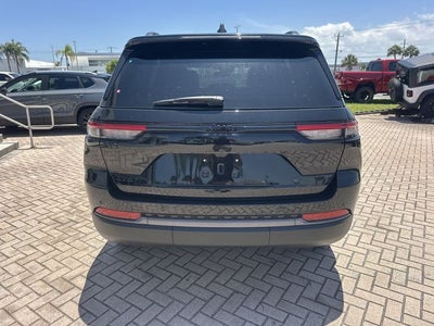 2026 Jeep Grand Cherokee Laredo