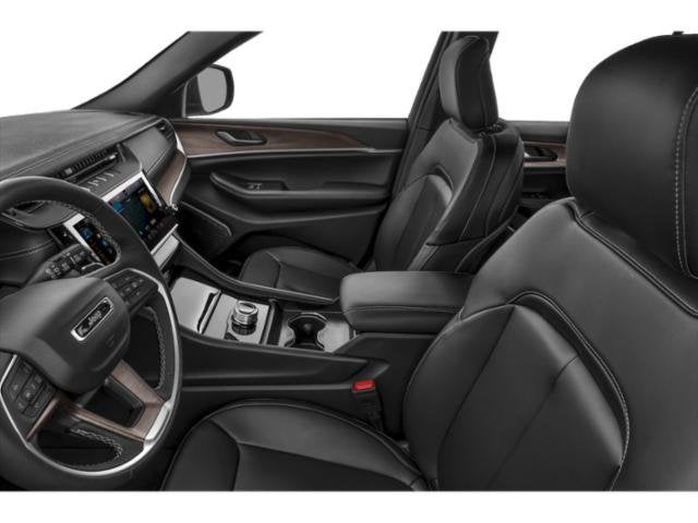 2027 Jeep Grand Cherokee Limited Reserve
