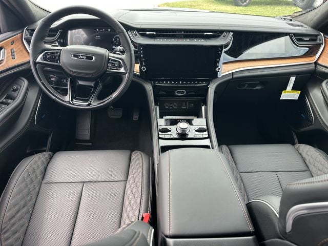 2026 Jeep Grand Cherokee Summit