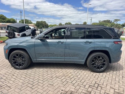2026 Jeep Grand Cherokee Summit
