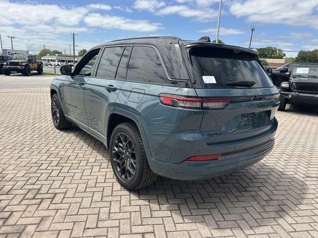 2026 Jeep Grand Cherokee Summit