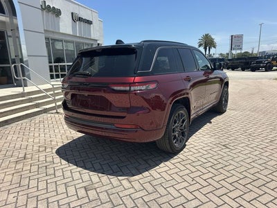 2026 Jeep Grand Cherokee Summit