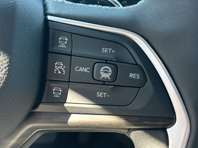 2026 Jeep Grand Cherokee L Laredo