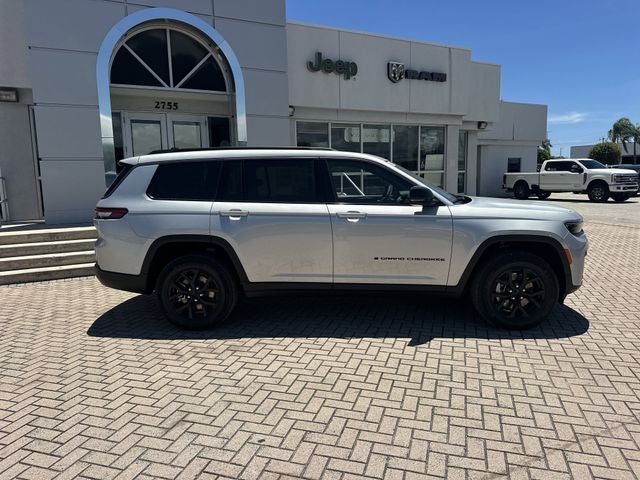 2026 Jeep Grand Cherokee L Laredo