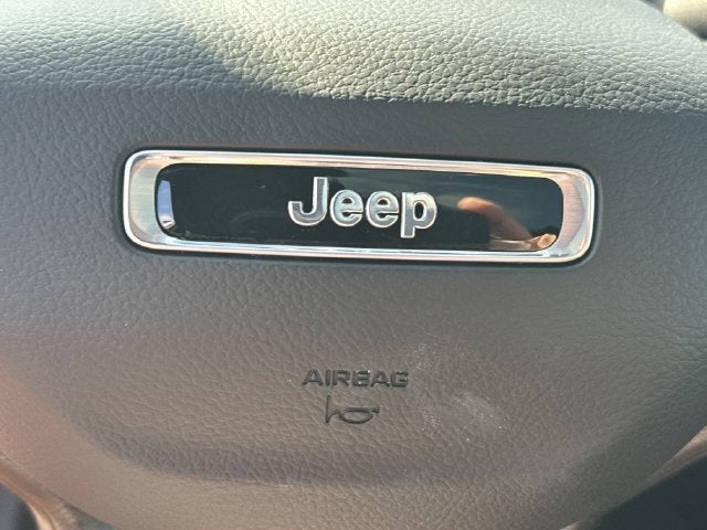 2027 Jeep Grand Cherokee L Limited Reserve