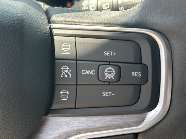 2026 Jeep Grand Wagoneer Base