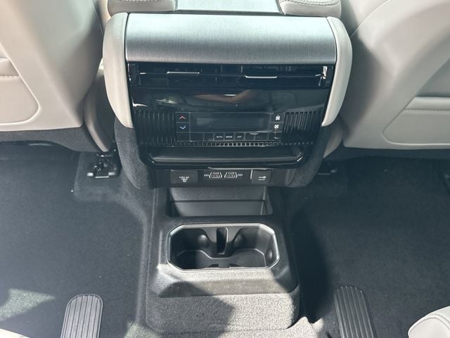 2026 Jeep Grand Wagoneer Base