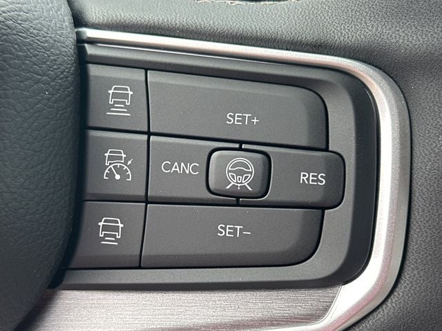 2026 Jeep Grand Wagoneer Base