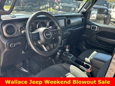 2022 Jeep Gladiator Sport