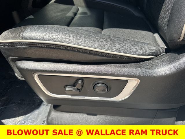 2023 RAM 1500 Laramie w/ Air Suspension