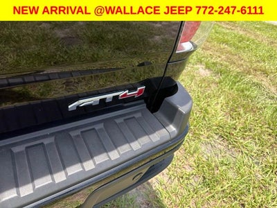 2022 GMC Canyon AT4 w/Leather