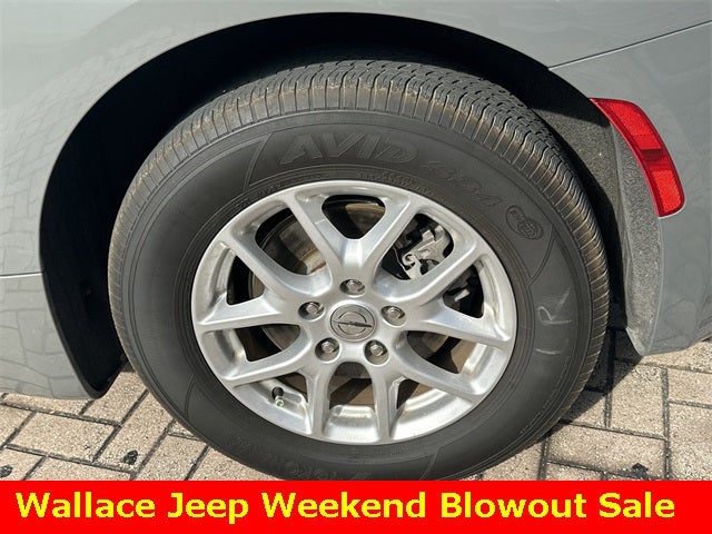 2023 Chrysler Pacifica Touring L