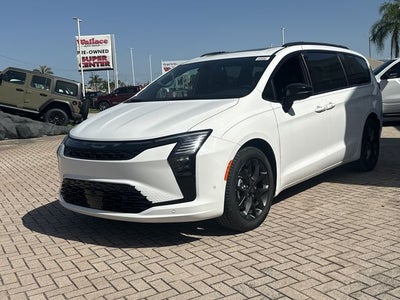 2027 Chrysler Pacifica Limited