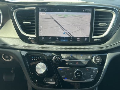 2027 Chrysler Pacifica Limited