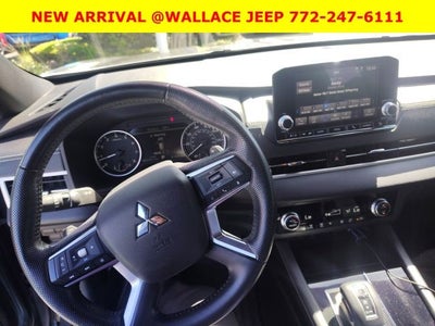 2022 Mitsubishi Outlander SE