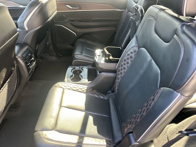 2022 Jeep Grand Cherokee L Summit