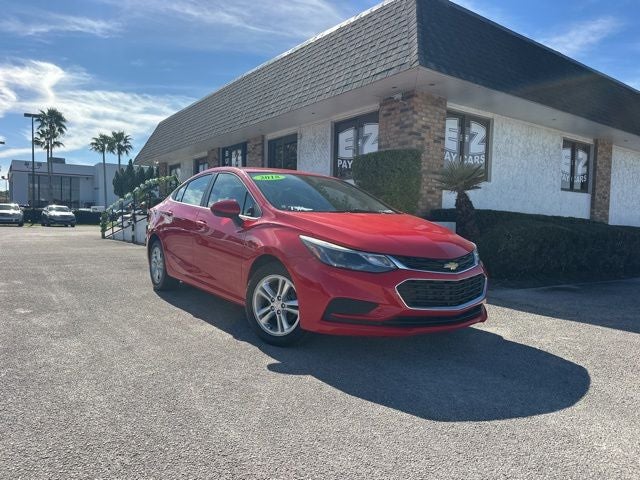 2018 Chevrolet Cruze LT **CARFAX Clean ** 29/40 City/Highway MPG