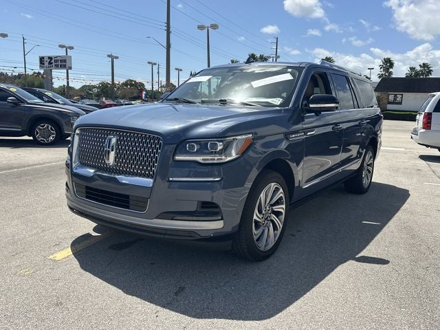 2023 Lincoln Navigator L Reserve