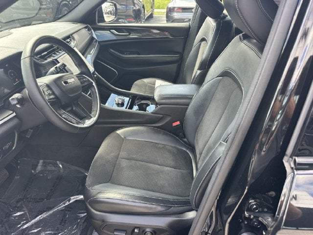 2022 Jeep Grand Cherokee Altitude