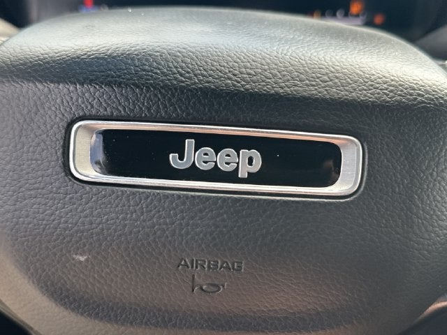 2022 Jeep Grand Cherokee Altitude