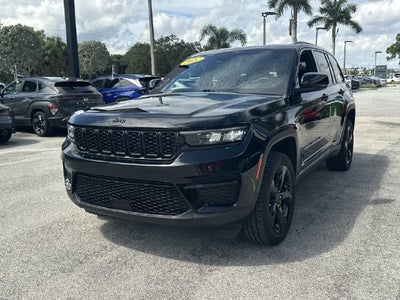 2022 Jeep Grand Cherokee Altitude