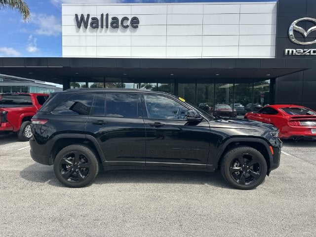 2022 Jeep Grand Cherokee Altitude