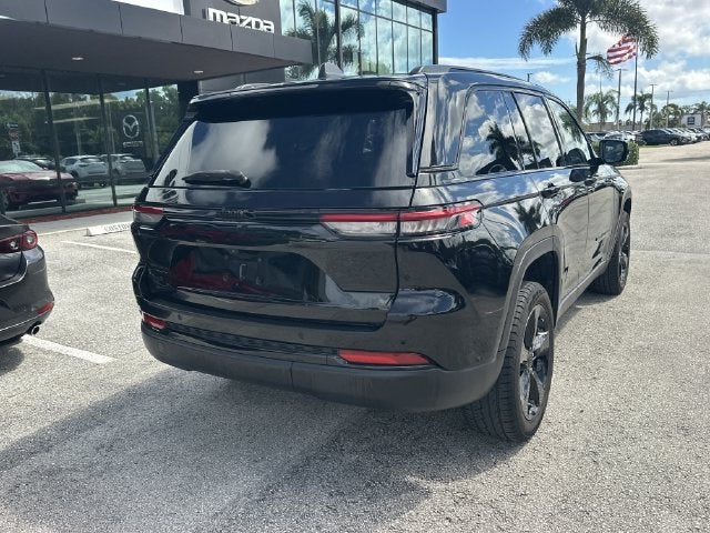 2022 Jeep Grand Cherokee Altitude