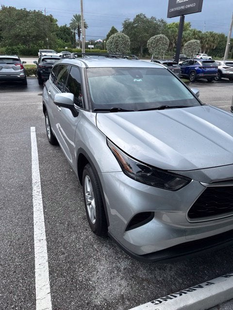 2022 Toyota Highlander L