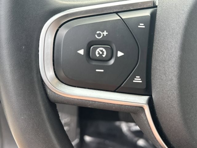 2024 Volvo S60 B5 Core Dark Theme