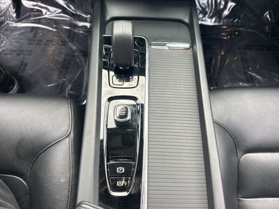 2024 Volvo S60 B5 Core Dark Theme